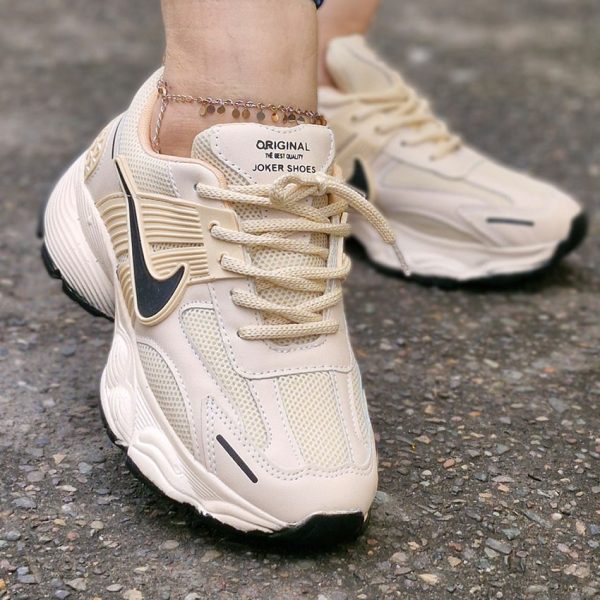 کتونی اورجینال کرم نایک - مانتو پاتریس رشت