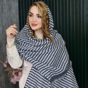 شال بافت پیچازی سفید مشکی