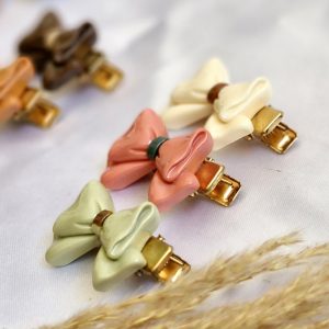 گیره مو پاپیونی_ مانتو پاتریس رشت