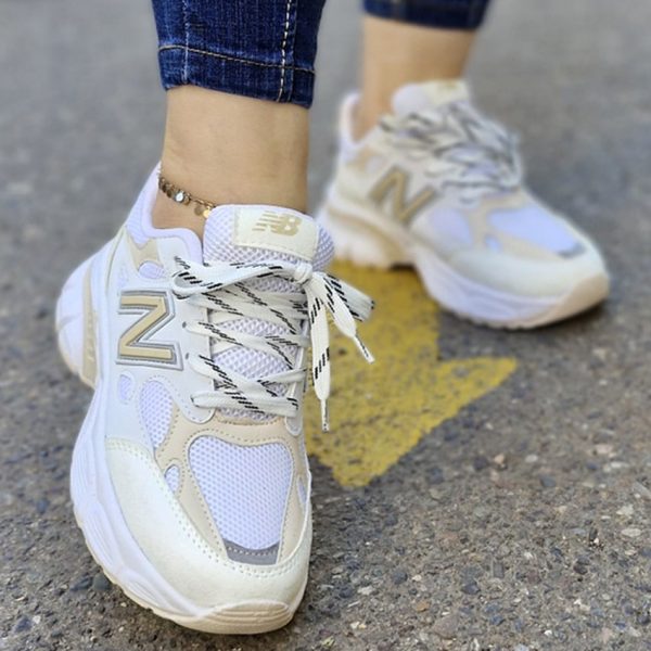 کتونی نیوبالانس سفید کرم - مانتو پاتریس رشت