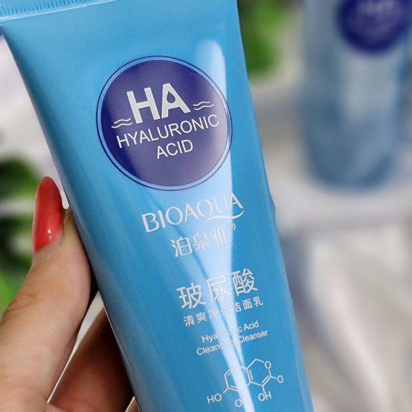 39600199-3-min فوم هیالورونیک اسید بیواکوا _ مانتو پاتریس رشت