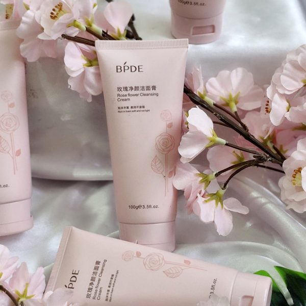 فوم شستشو رز - مانتو پاتریس رشت