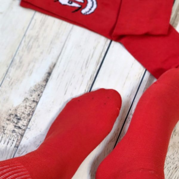 جوراب لبخندی قرمز- مانتو پاتریس رشت