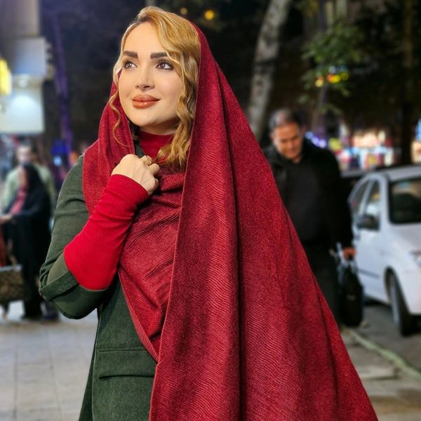 شال مخمل زرشکی - مانتو پاتریس رشت