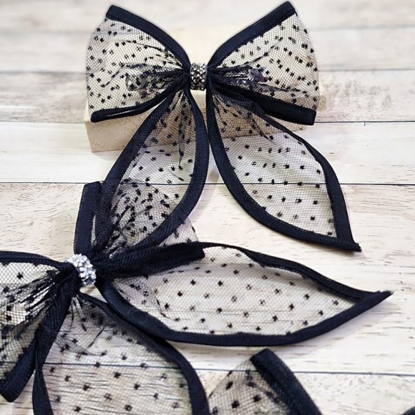 35700257 (2)-min گیره پاپیونی توری_مانتو پاتریس رشت