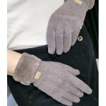 دستکش فوتر خزدار - مانتو پاتریس رشت