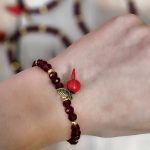 دستبند انار زرشکی سنگی -