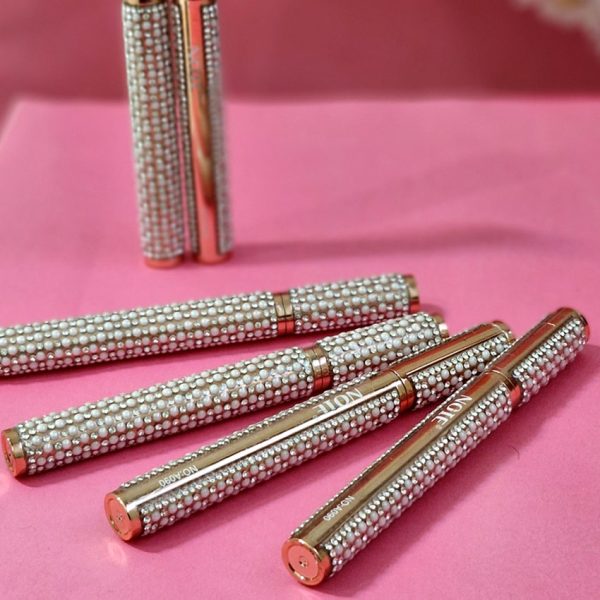 خط چشم ماژیکی NOIE_ مانتو پاتریس رشت