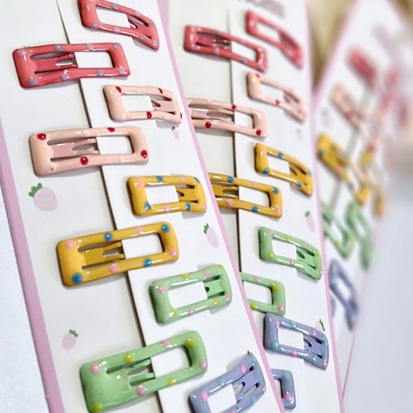 سنجاق رنگی خالخالی_مانتو پاتریس رشت