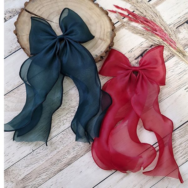 40400187-min گیره مو حریر پاپیونی_مانتو پاتریس رشت