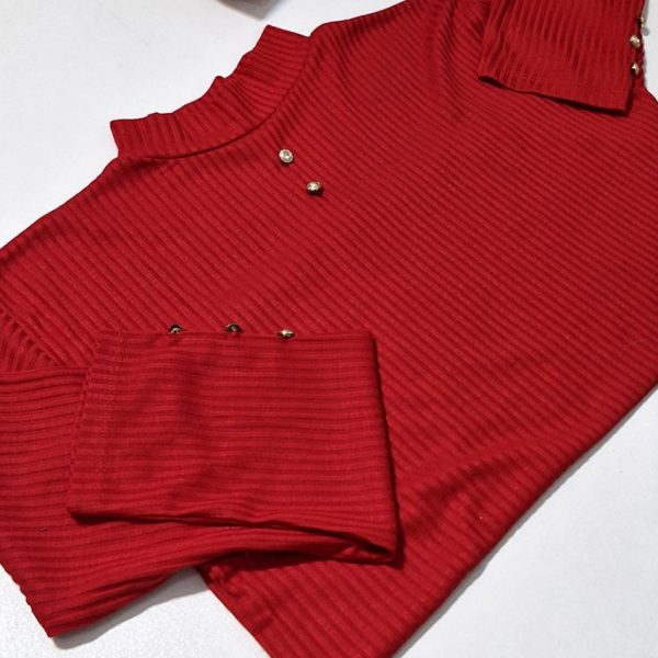 بلوز قرمز استین سه دکمه-مانتو پاتریس رشت