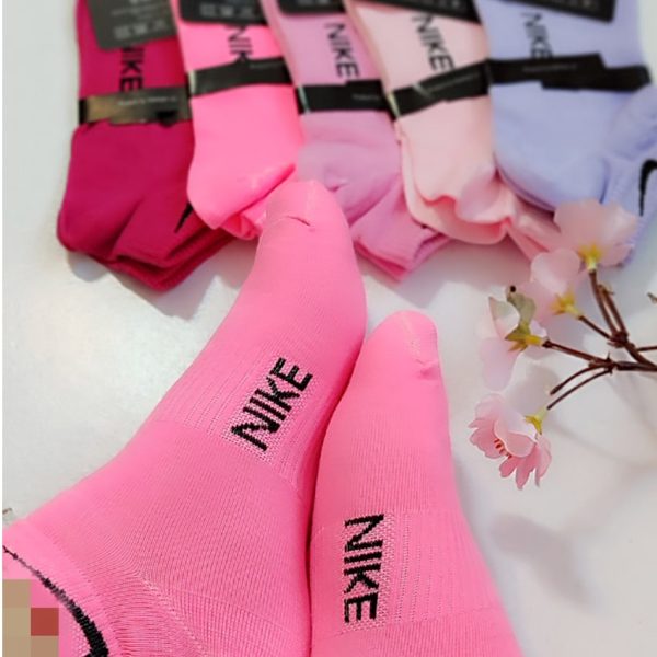 جوراب مچدار رنگی نایک - مانتو پاتریس رشت