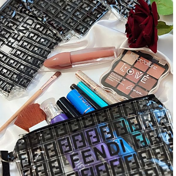 کیف آرایشی شفاف - مانتو پاتریس رشت