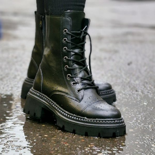 بوت ساده مشکی - مانتو پاتریس رشت