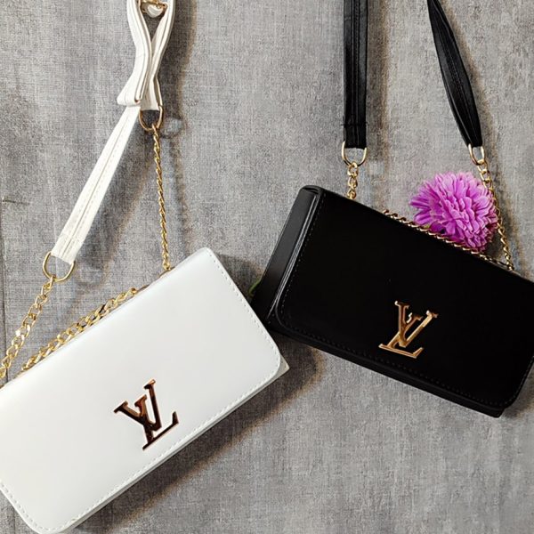 39300811-4-min کیف ال وی رنگی - مانتو پاتریس رشت