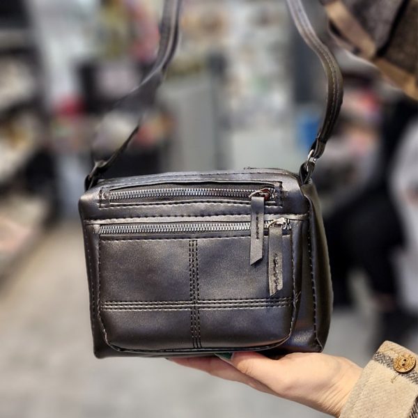39300881-2-min کیف زیپ دار چرم - مانتو پاتریس رشت