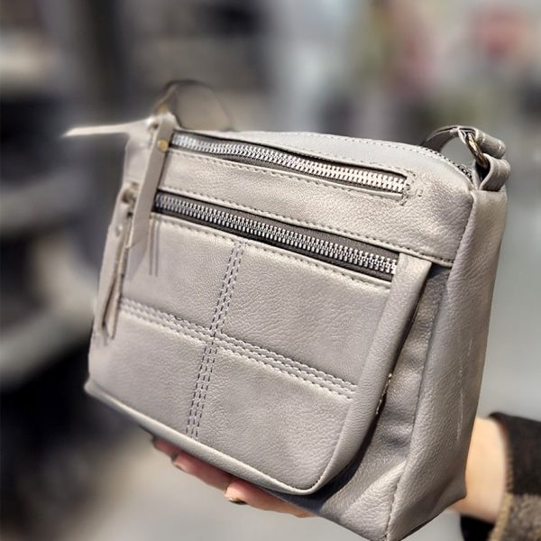 39300881-5-min کیف زیپ دار چرم - مانتو پاتریس رشت