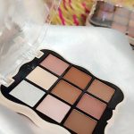 سایه چشم نه رنگ- مانتو پاتریس رشت