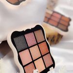 سایه چشم نه رنگ- مانتو پاتریس رشت