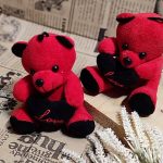 عروسک خرس قلب بدست - مانتو پاتریس رشت