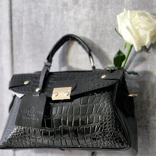 38000433-1-min کیف صندوقی پوست ماری - مانتو پاتریس رشت