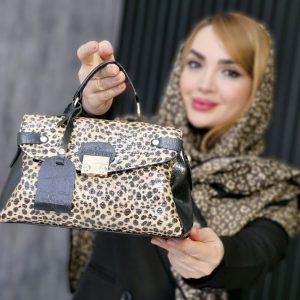 کیف صندوقی پوست ماری - مانتو پاتریس رشت