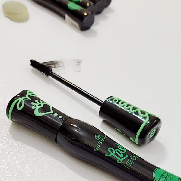 ریمل مشکی اسنس - مانتو پاتریس رشت