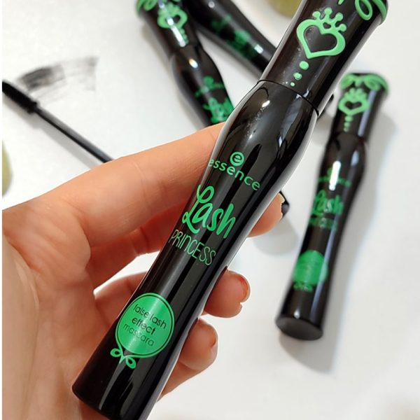 ریمل مشکی اسنس - مانتو پاتریس رشت