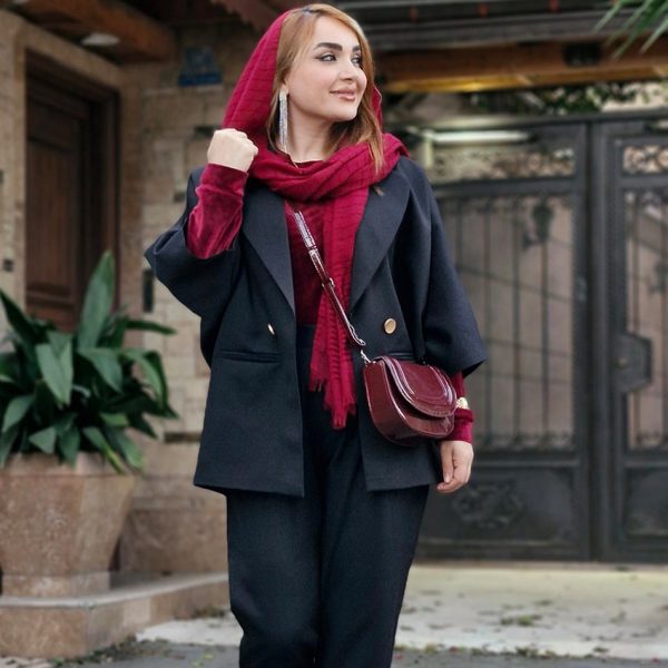 ست مازراتی مشکی دکمه طلایی - مانتو پاتریس رشت