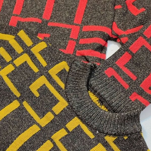 4210032-1-min بلوز بافت خطی - مانتو پاتریس رشت