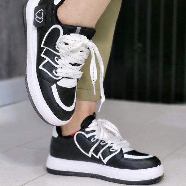 کتونی مشکی قلبی - مانتو پاتریس رشت