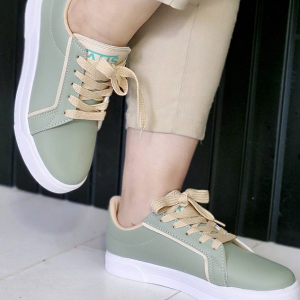 330004255-6-min کتونی ونس سبز صدری - مانتو پاتریس رشت