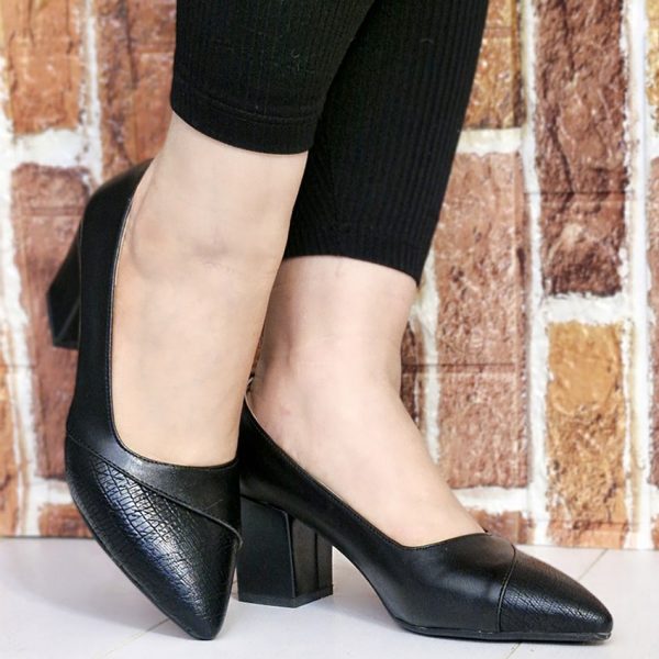 کفش پاشنه دار مشکی سنگی چرم