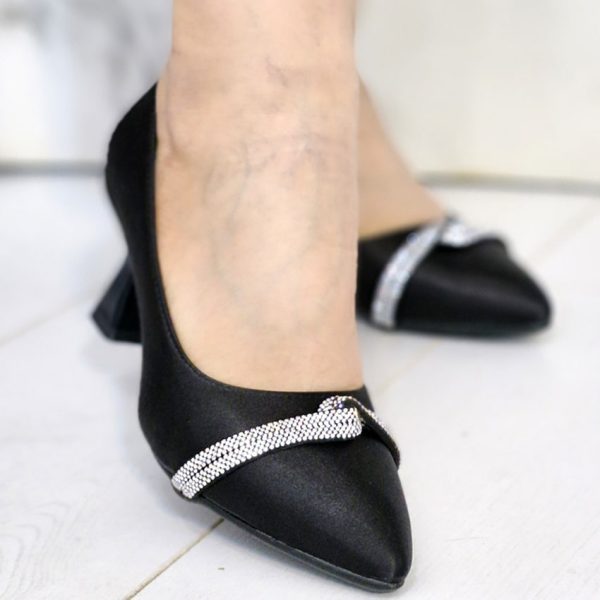 33300437-8-min کفش پاشنه دار گره نگینی - مانتو پاتریس رشت