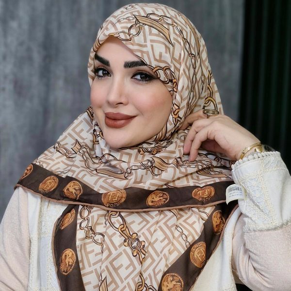 روسری حریر فندی- مانتو پاتریس رشت