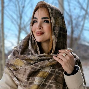 شال کریشه چهارخونه رنگی