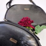 کیف دوشی بیضی مشکی - مانتو پاتریس رشت