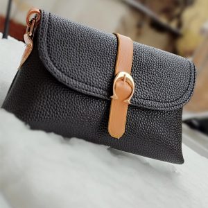 کیف دوشی تک سگک