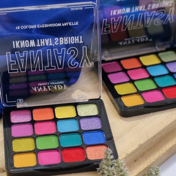 پالت سایه چشم رنگی - مانتو پاتریس رشت