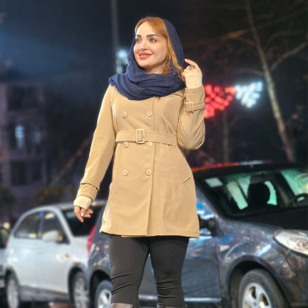 بارانی کرم هشت دکمه - مانتو پاتریس رشت