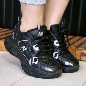 کتونی نیوبالانس سفید مشکی - مانتو پاتریس رشت