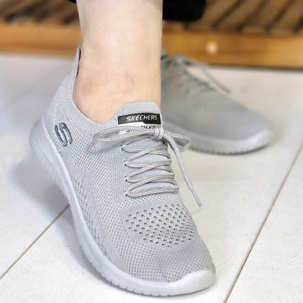 کتونی اسکیچرز طوسی