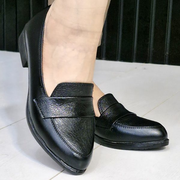 کفش چرم مشکی زنانه