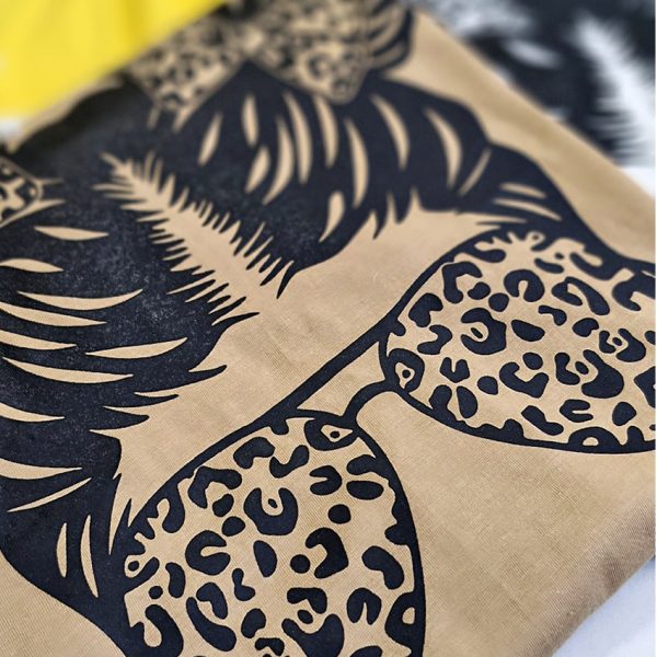 تیشرت دختر عینکی - مانتو پاتریس رشت