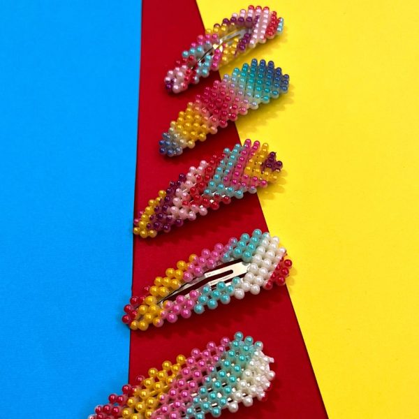 گیره مو مرواریدی رنگی - مانتو پاتریس رشت