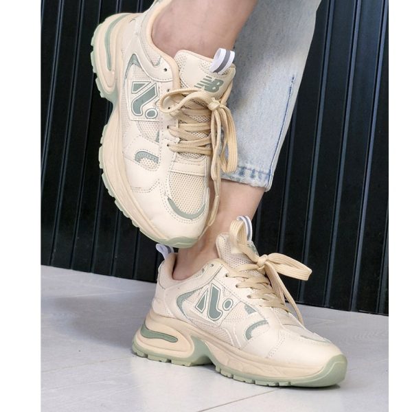 کتونی نیو بالانس کرم و سبز - مانتو پاتریس رشت