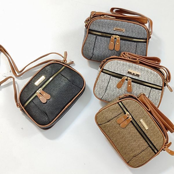 393001148-2-min کیف دوشی 4 زیپ