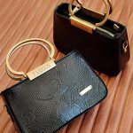 کیف فشن دسته طلایی پوست ماری