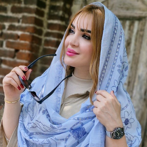 شال نخی گلدار - مانتو پاتریس رشت