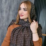 روسری طرحدار دست دوز